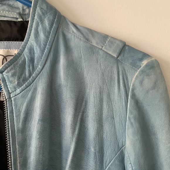 Distressed leather bomber jacket- WORN ONCE - Picture 6 of 7